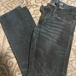 Mens distressed dark blue jeans- Guess 32x32